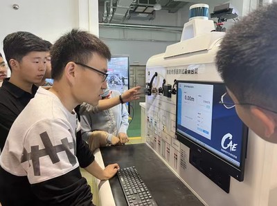 汽車工程系成功舉辦智能網聯汽車實訓設備專項培訓，深化通信與自動控制技術研究